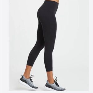 SPANX LEGGINGS - look at me cropped leggings. 1X. Never worn